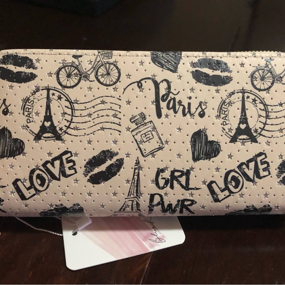 Chic Parisian Print Women's Wallet